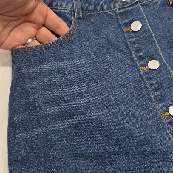 Lulu's Blue Button-Down Mini Skirt Sz Small Gengle Used - Picture 6 of 9